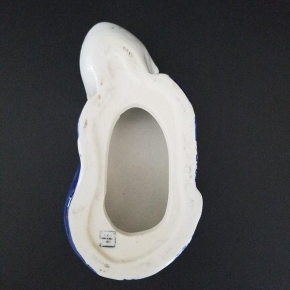 Vintage Blue and White Cat Figurine - Picture 7 of 7